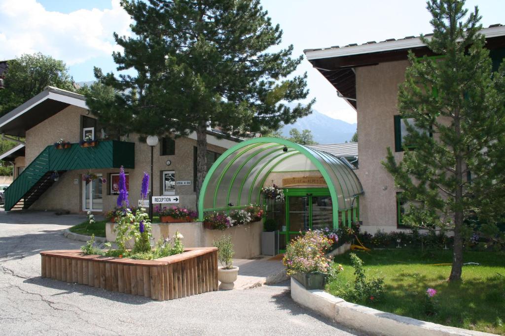 Club Vacances Bleues Les Alpes D'Azur Ла-Саль-лез-Альп Экстерьер фото